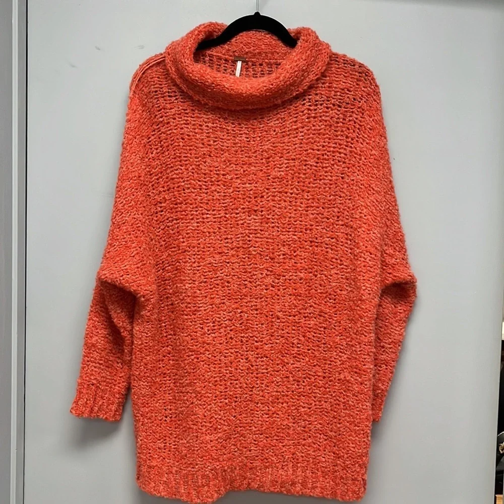 Free People ‘SHE’S ALL THAT’ Oversized Cowl Neck Alpaca Sweater Size Small